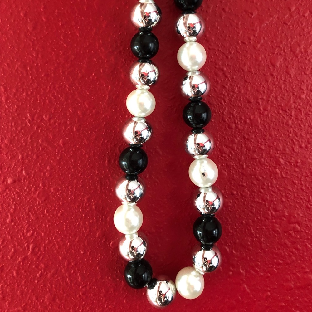 Chunky black/silver/white ball necklace